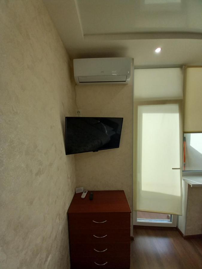 Smart Apartments Drahomanova 2А Kiev Buitenkant foto