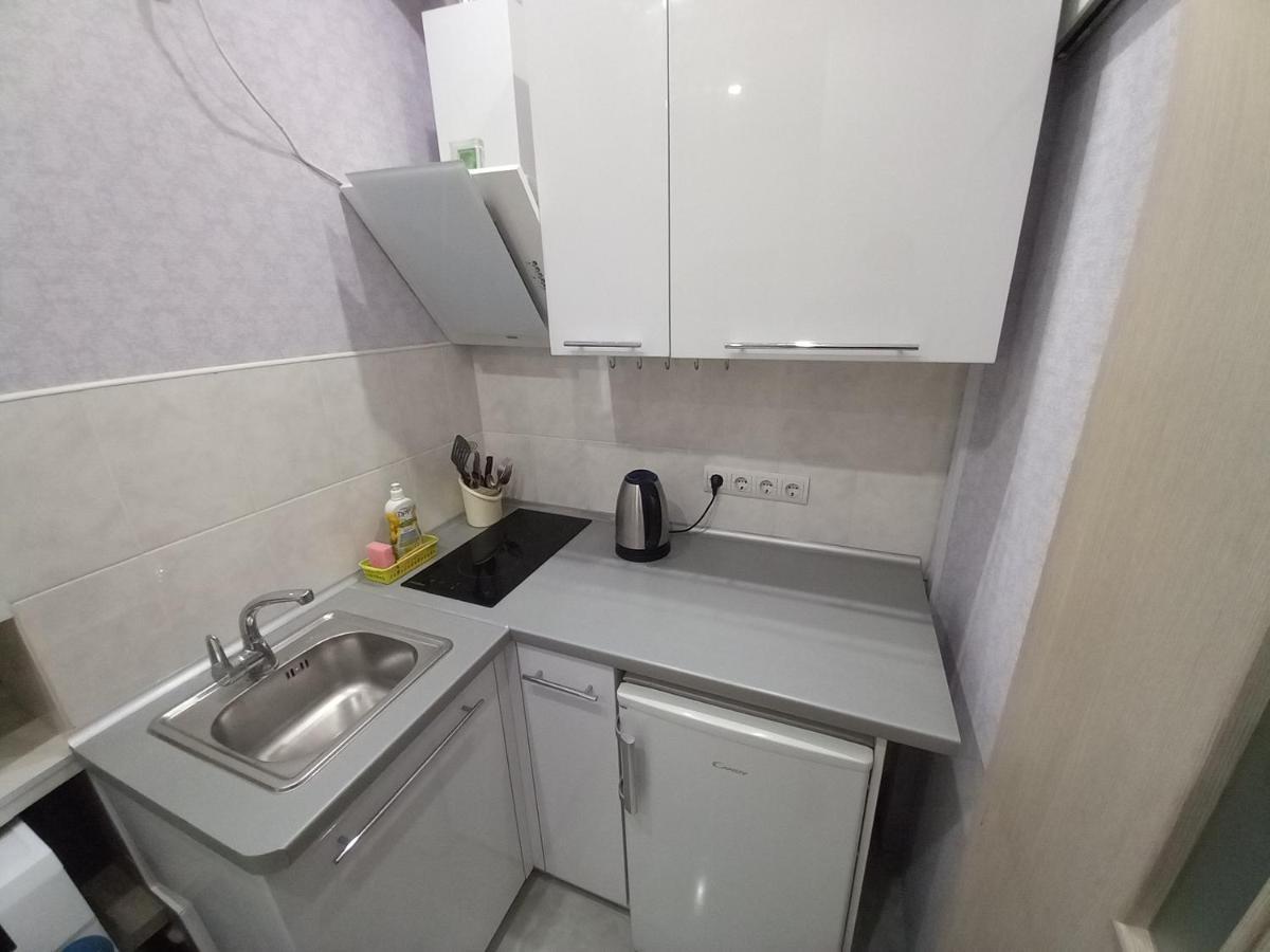Smart Apartments Drahomanova 2А Kiev Buitenkant foto