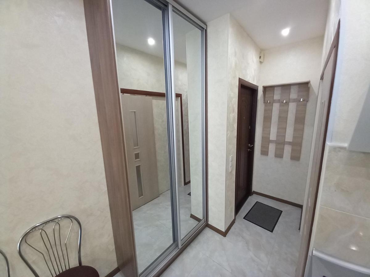 Smart Apartments Drahomanova 2А Kiev Buitenkant foto