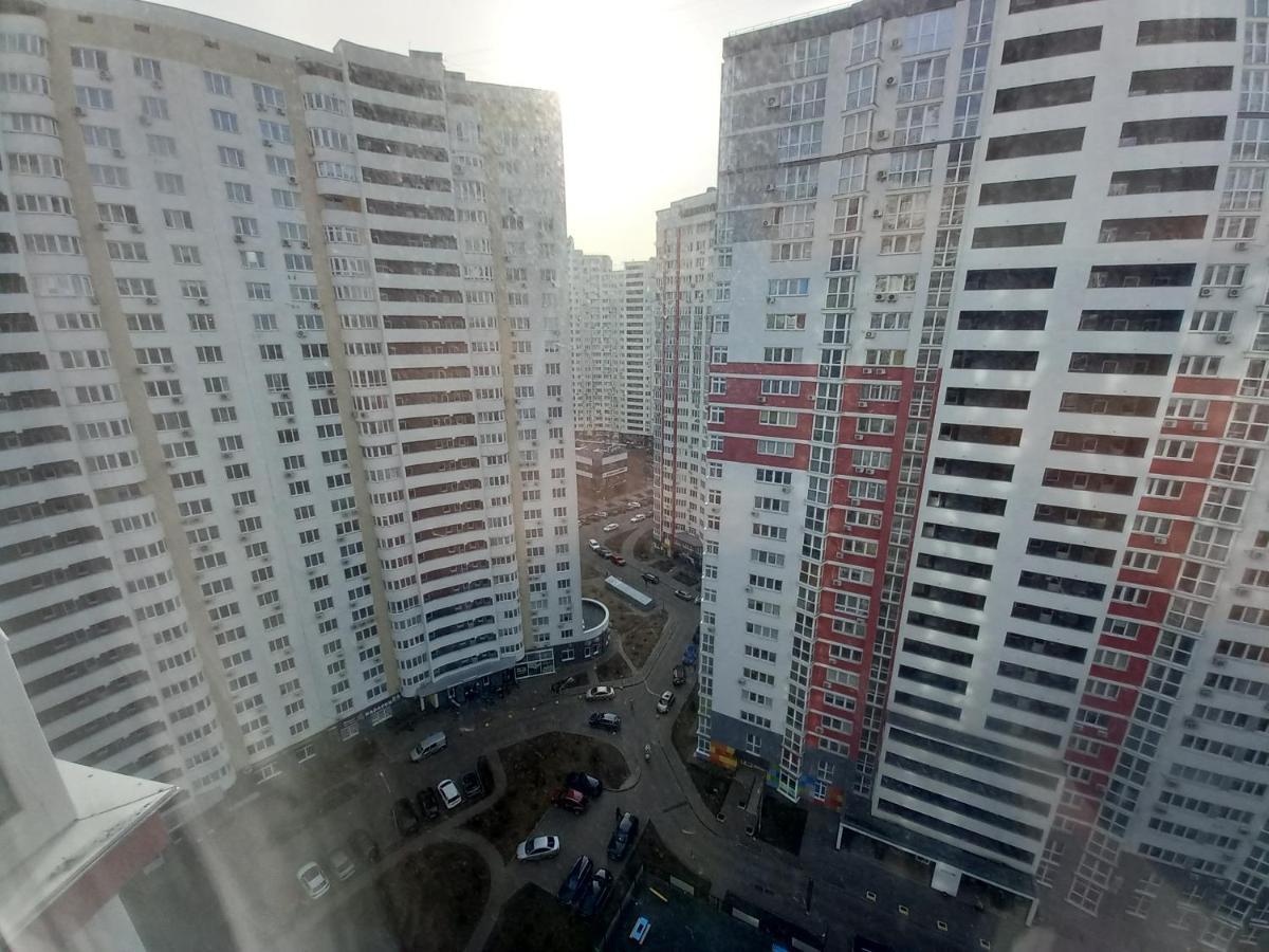 Smart Apartments Drahomanova 2А Kiev Buitenkant foto