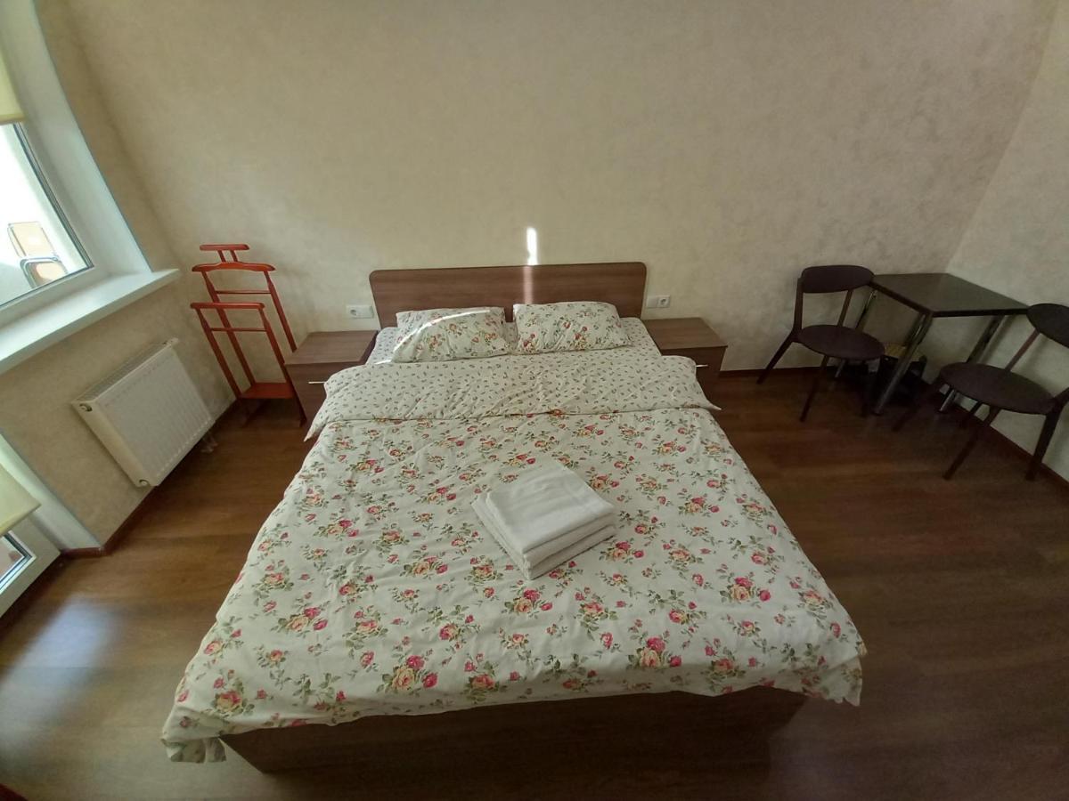 Smart Apartments Drahomanova 2А Kiev Buitenkant foto